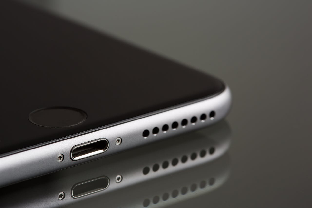 Como limpar o alto-falante do celular que está com som baixo: guia completo e seguro